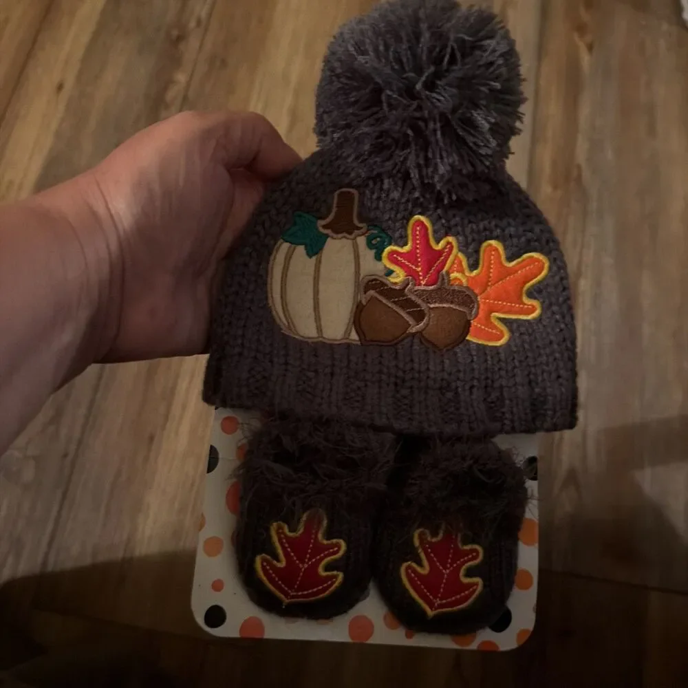 Little Me Baby Pumpkin Autumn Hat and Booties 0-6 months NEW NWT Cute Fall Gift!